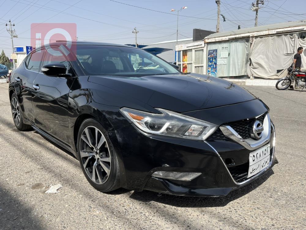 Nissan Maxima